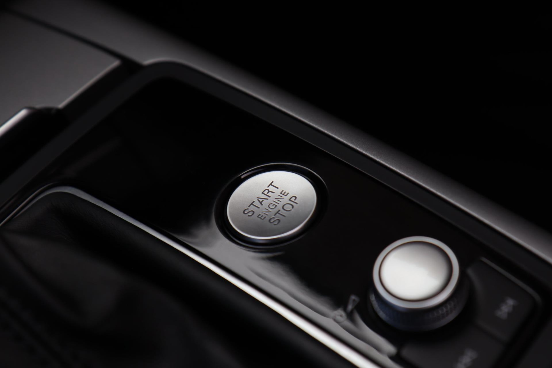 46718265-8.jpg