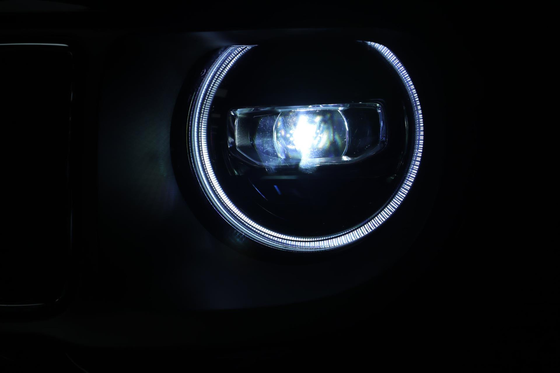47449828-30.jpg