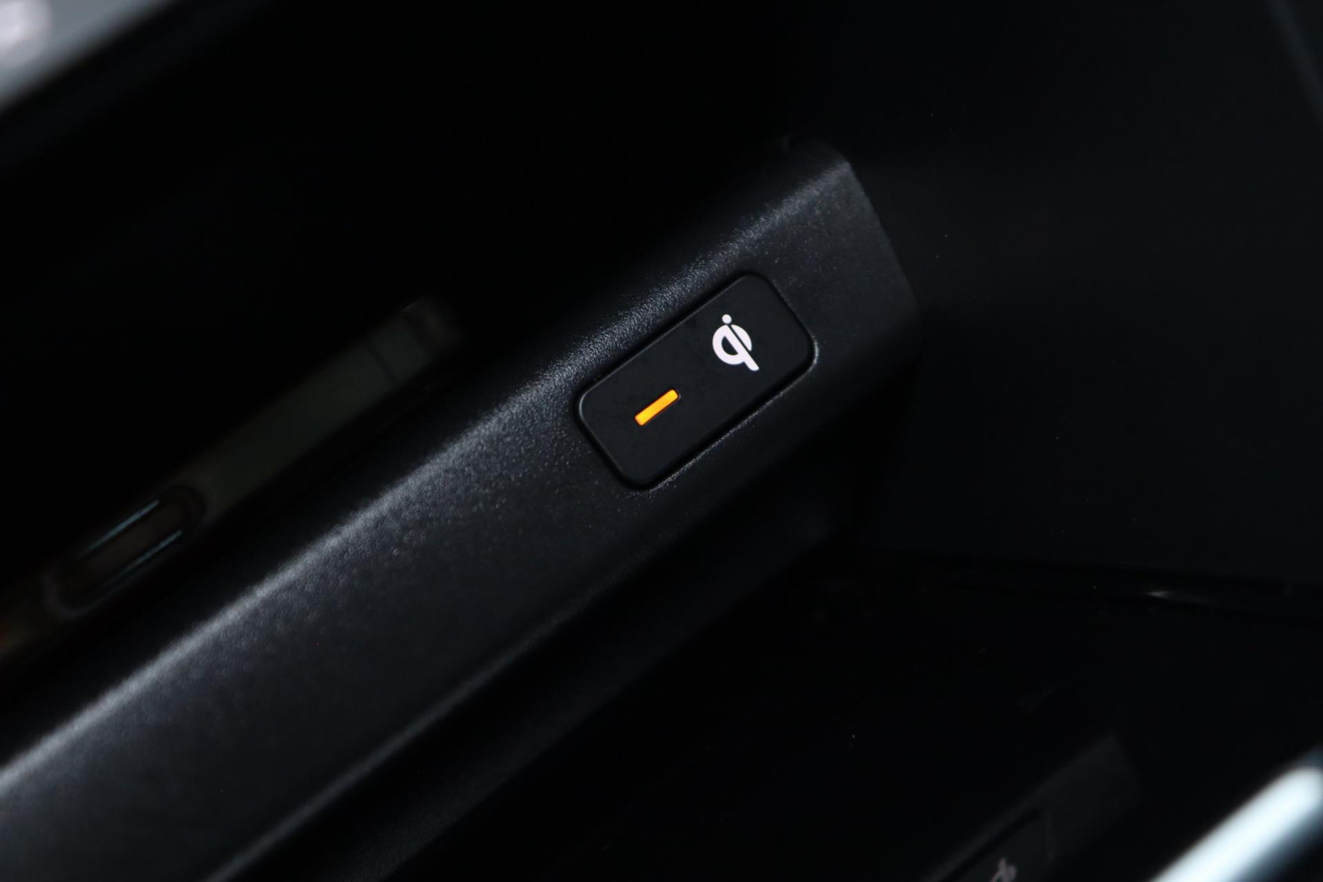 47507675-14.jpg