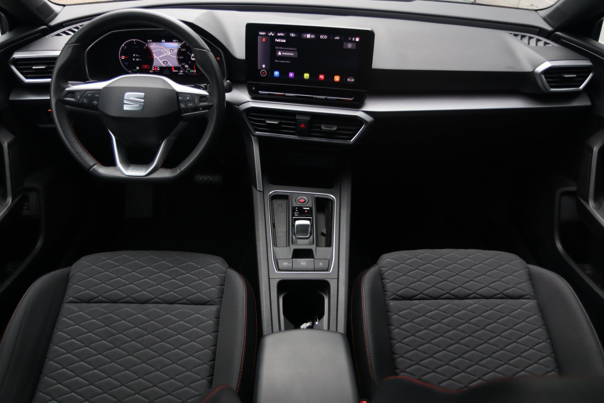 48253400-8.jpg