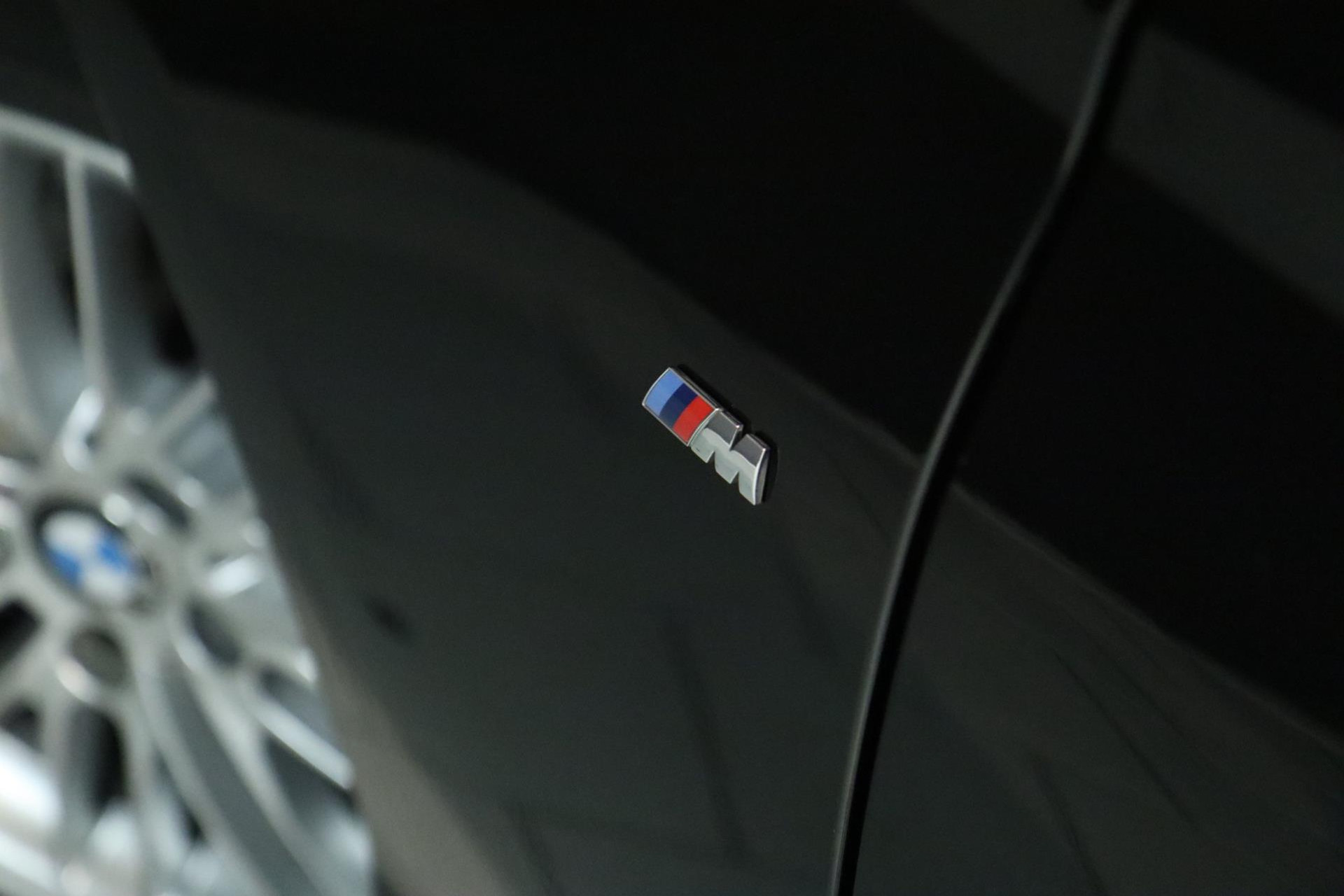48305869-9.jpg